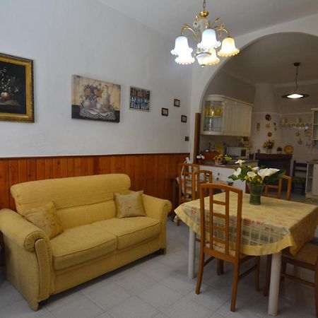Casa Vacanze I Girasoli Иглесиас Экстерьер фото