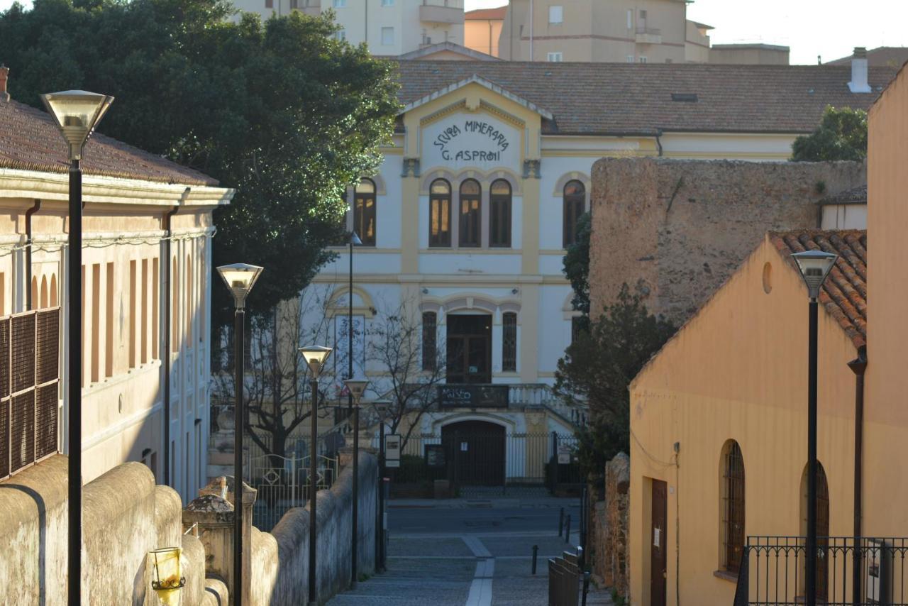 Casa Vacanze I Girasoli Иглесиас Экстерьер фото