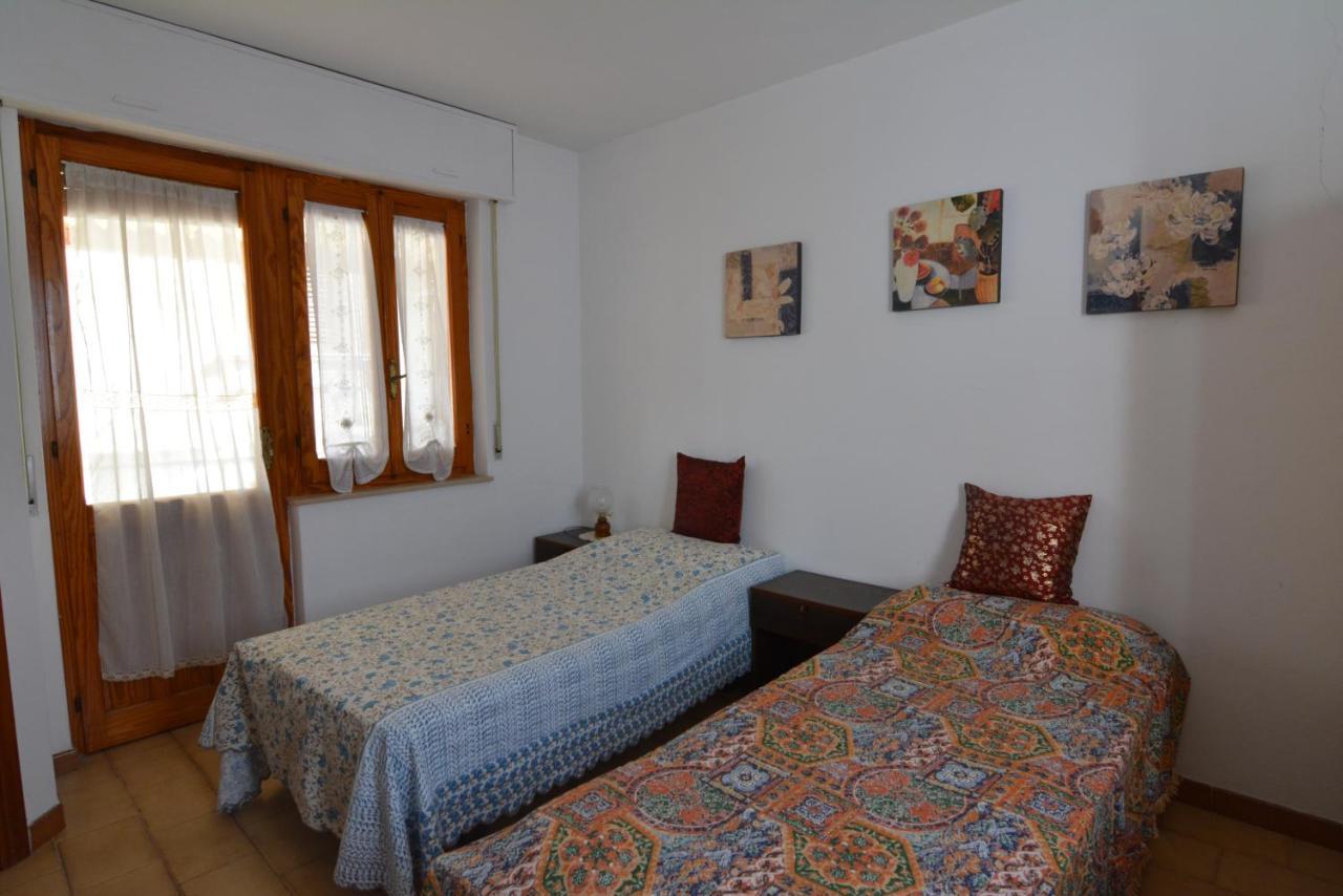 Casa Vacanze I Girasoli Иглесиас Экстерьер фото